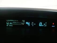 prius speedometer