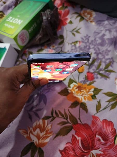 infinix note 10 pro 4