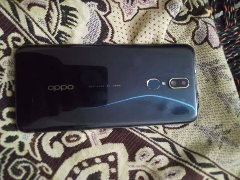 OPPO F11 6/128 LUSH CONDITION 3