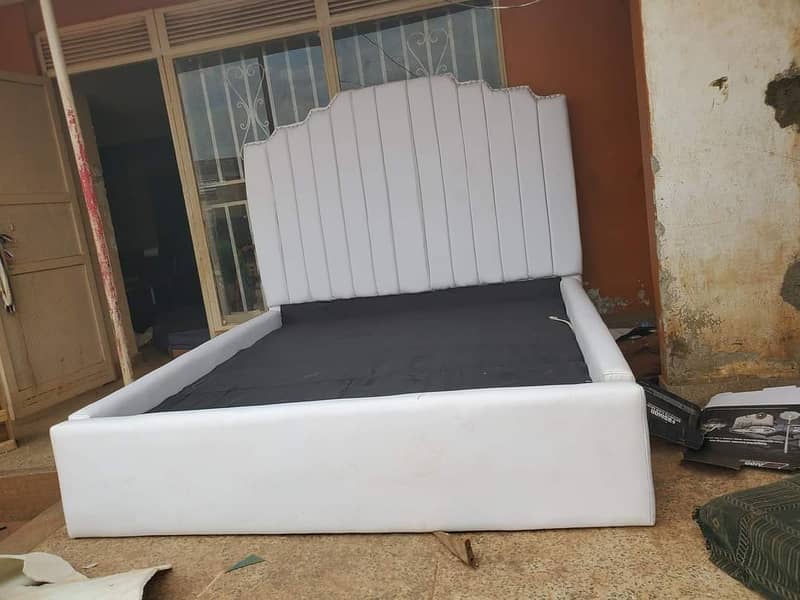 Bed king size 50% off 3