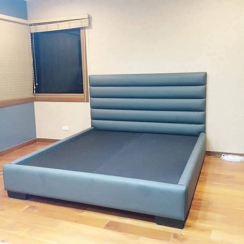 Bed king size 50% off 4