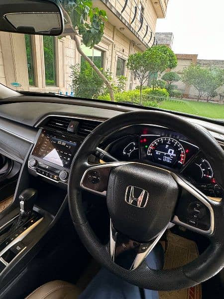 Honda Civic Oriel 2018 4