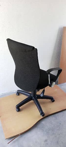 Ergonomic Office Chair Ease'o Brand 2