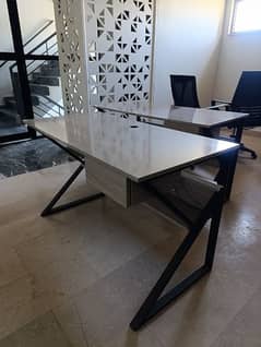 Office table