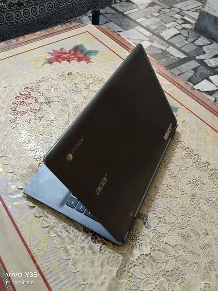 Acer Chrome book C730 1