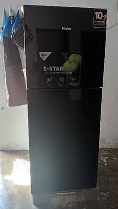 I am selling my refrigerator its tell new