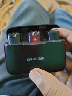 Green Lion double microphone