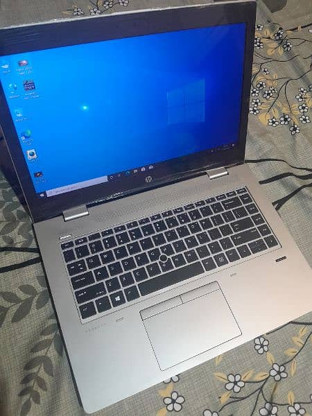 Laptop i5 8gen 3