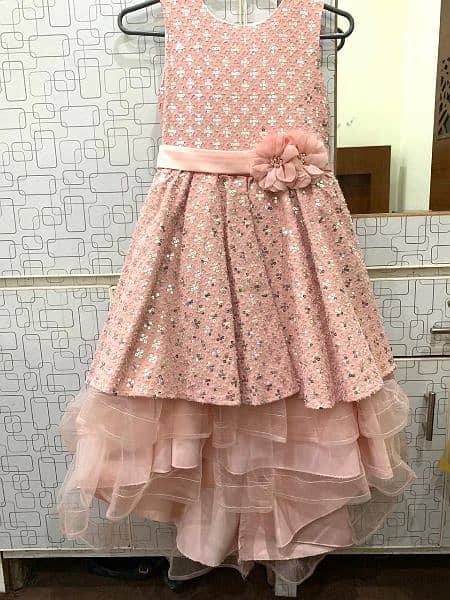 1 time used dress like new , 10/10 condition  for 4 to 6 years 3