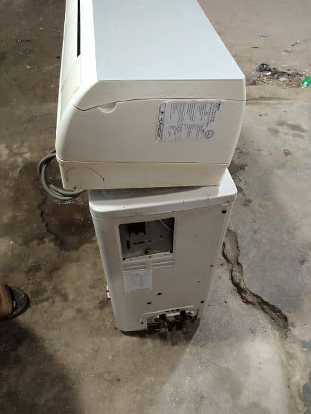 Haier AC 1 ton 03152770241 3