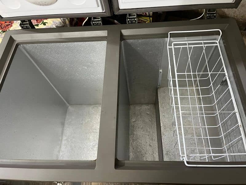 Haier Freezer Model HDF_325inv3 1