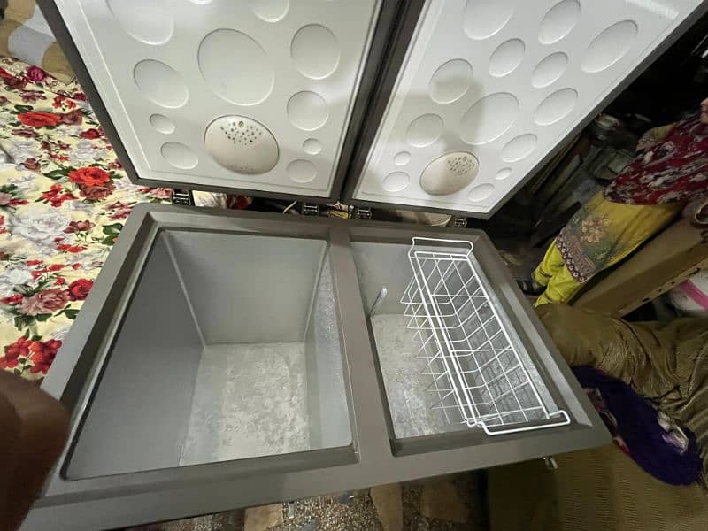 Haier Freezer Model HDF_325inv3 5