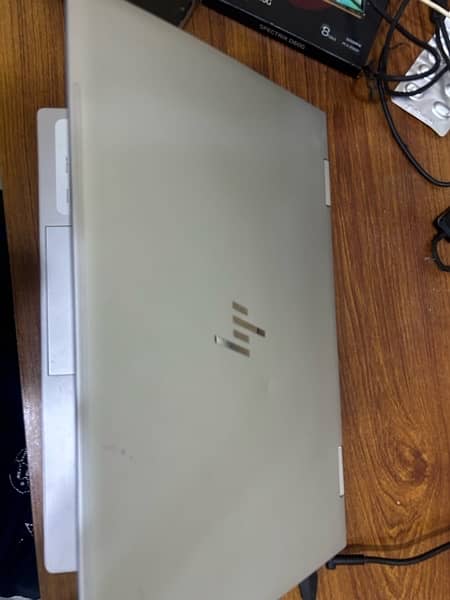 HP ENVY 360 i 7th 10 Gen iris 1