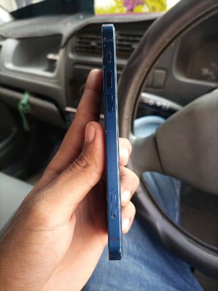 iPhone 12 64GB Non PTA JV 4