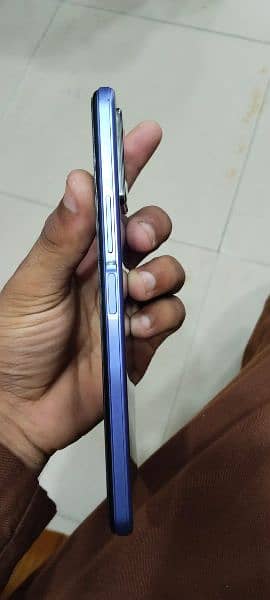 Vivo y21 4