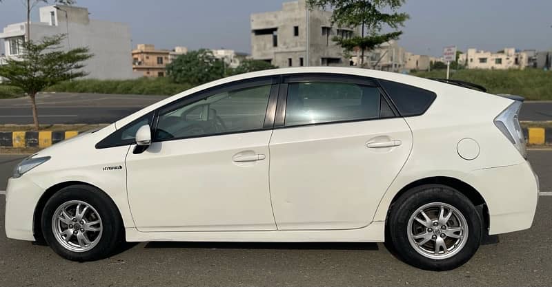 Toyota Prius 2010 3