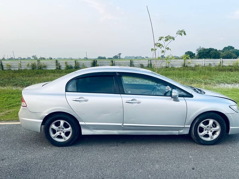 Honda Civic Reborn 2010 Manual with Sunroof 18