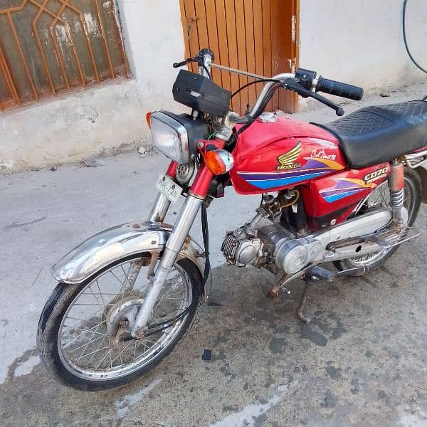 Honda CD70 8