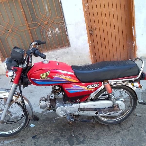 Honda CD70 10