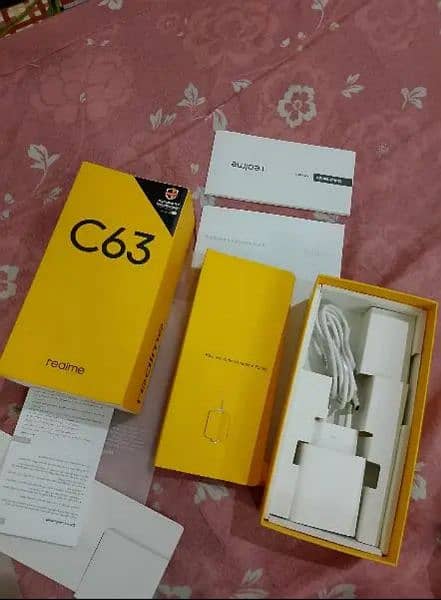 Realme C63 (6+128) with full box 1