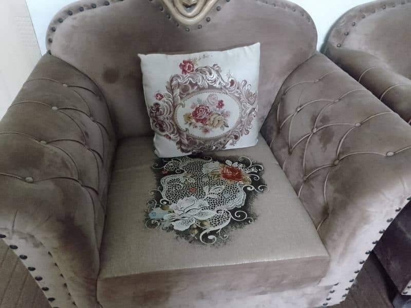 5 seater set in new condition 4