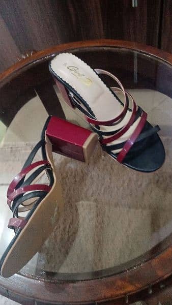 Stripes Heel 1