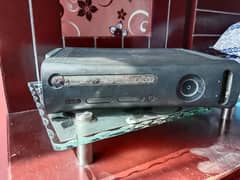 Xbox 360 with complete accessories and 2 original controls 0