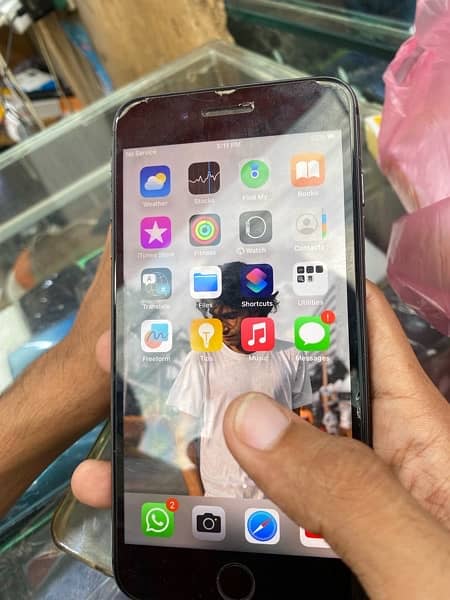 iPhone 8 Plus 64 gb 10 by 10 86 bh 2