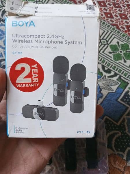 ultracompact2.4ghz wireless microphone 1