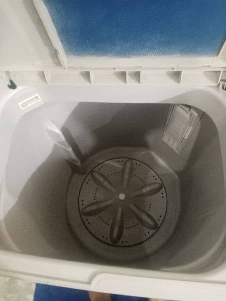 Toyo Double Washing & Dryer Machine 10/10 Condition 1