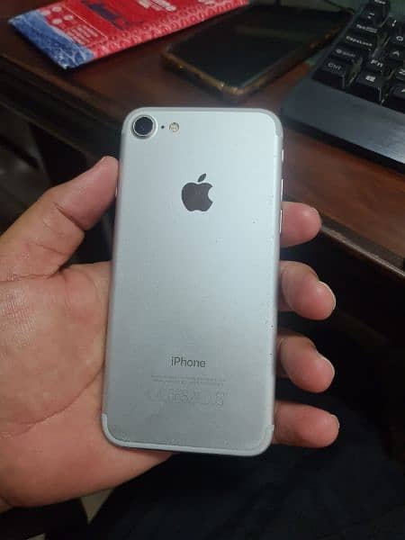 iphone 7 32gb approved 9