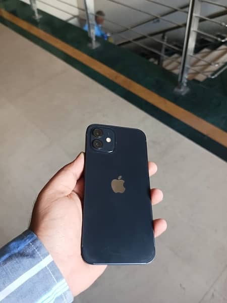 iphone 12 64GB 1