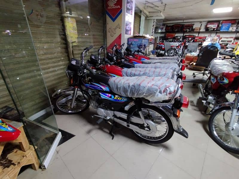 New Honda CD 70 cc - Black Red Blue Colour Available 4