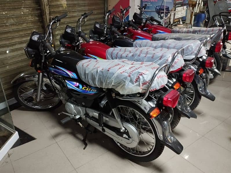 New Honda CD 70 cc - Black Red Blue Colour Available 5