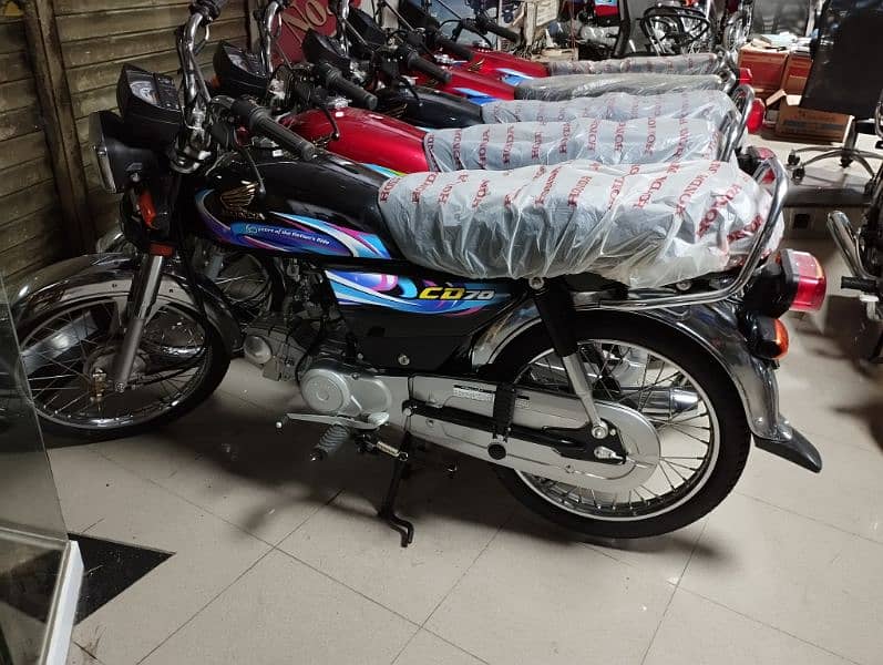 New Honda CD 70 cc - Black Red Blue Colour Available 6