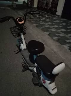 kids scooty