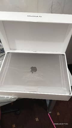 macbook Air 13inch 8/256