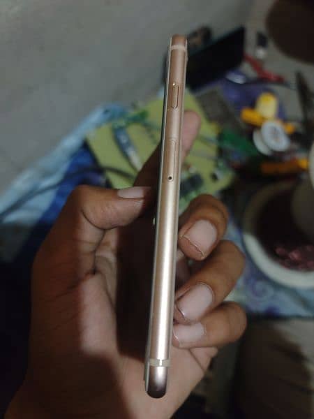 iphone 8 non PTA 64gb 5