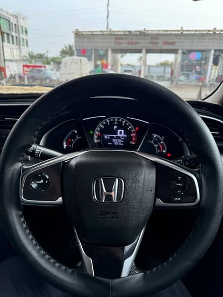 Honda Civic Oriel 2019 Ug new shape 6