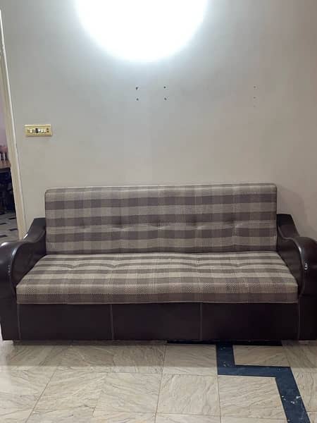 5 Seater sofas 1