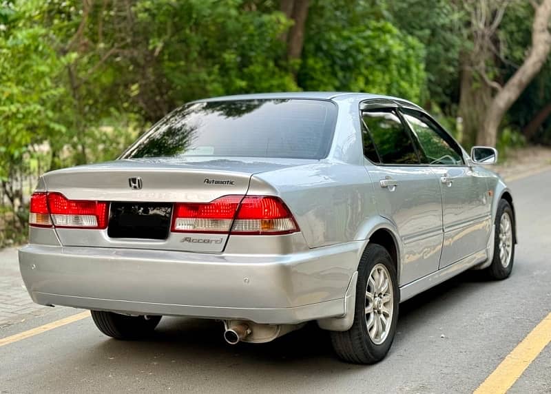 Honda Accord 2003 4