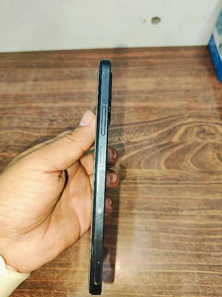 oppo A18 all ok 10by10 ha black colour ha 3