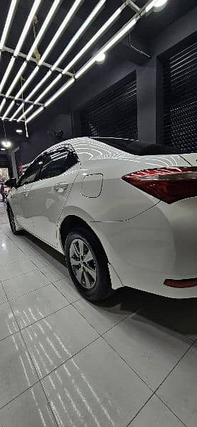 Toyota Corolla Altis 2016 9