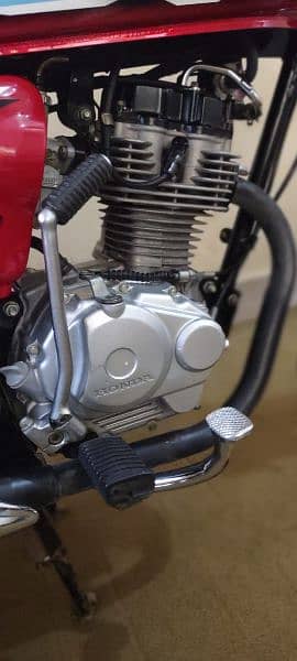 Honda cg 125 in perfect condition 9