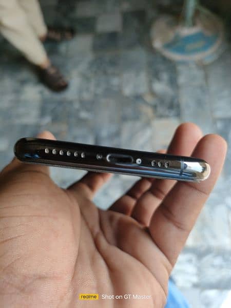 Iphone 11 pro 128 gb pta approved 2