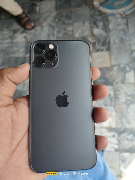 Iphone 11 pro 128 gb pta approved 3