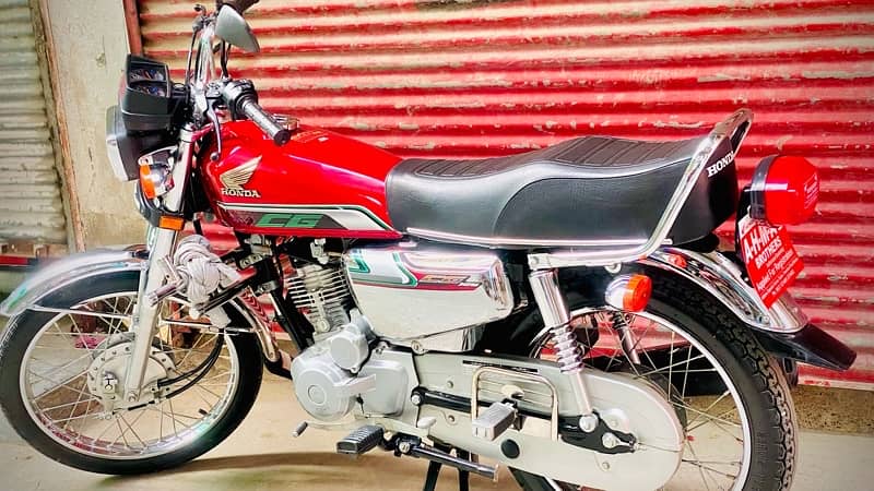 Honda 125 salaf start model 2023 mardan invoice and number 4