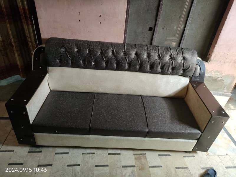 Sofa Set for Sale – Excellent Condition! 4