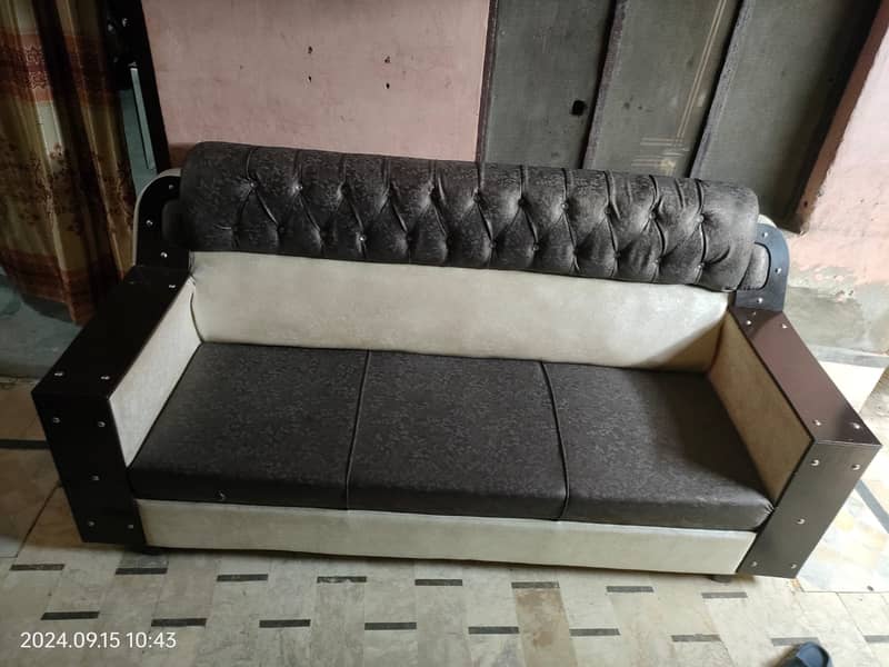 Sofa Set for Sale – Excellent Condition! 5