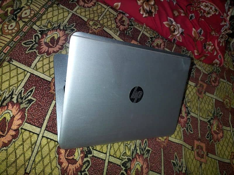 HP Elite book Folio 1040 G3 i5 6th gen 0